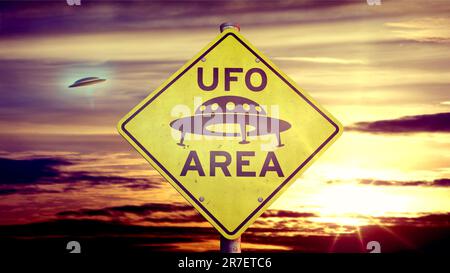 UFO-Schild „UFO-BEREICH“ mit nicht identifiziertem fliegendem Objekt im Hintergrund Stockfoto