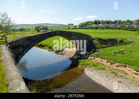 Die Packhorse Bridge in Stow of Wedale, oder öfter Stow, ist ein Dorf im schottischen Grenzgebiet Schottlands Stockfoto