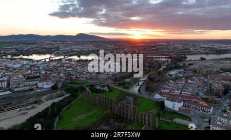 Aquädukt der Wunder in Merida, aus der Vogelperspektive, Spanien. Stockfoto