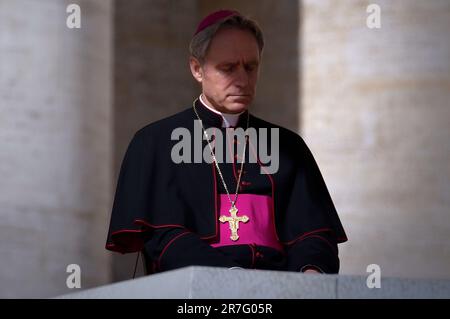 Der Heilige Vater hat befohlen, dass Erzbischof Gänswein vorläufig in seine Herkunftsdiözese zurückkehrt." Der Heilige Stuhl vermittelt es.15, juni 2023 Foto: Monsignore Georg Gänswein, Papst Franziskus während einer wöchentlichen allgemeinen Audienz auf dem Petersplatz im Vatikan.14. März 2018 Stockfoto