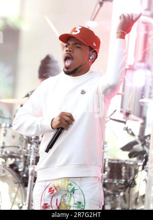 15. Juni 2023, New York City, New York, USA: CHANCE THE RAPPER tritt auf der â€˜todayâ™ Show auf, die im Rahmen der Citi Concert Series auf der Rockefeller Plaza stattfindet. (Kreditbild: © Nancy Kaszerman/ZUMA Press Wire) NUR REDAKTIONELLE VERWENDUNG! Nicht für den kommerziellen GEBRAUCH! Stockfoto