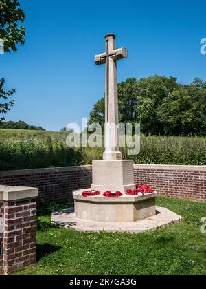 Der Friedhof Devonshire markiert die Position eines britischen Grabens, der die deutschen Positionen während des Ersten Weltkriegs am ersten Tag der Schlacht an der Somme übersah Stockfoto