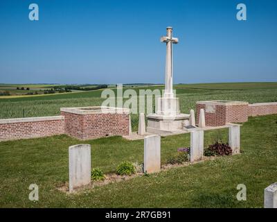 Das Bild zeigt den neuen britischen Militärfriedhof Point 110, der sich in einem so genannten sicheren Bereich außerhalb des Sichtfelds des Feindes befand Stockfoto