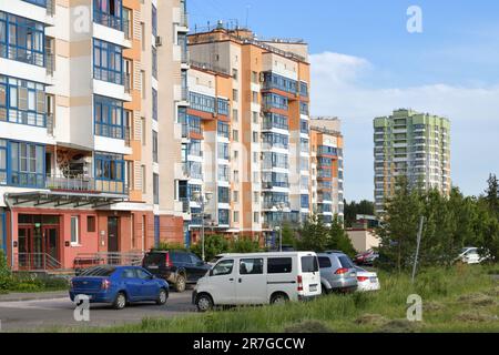 Moskau, Russland - 11. Juni. 2023. 23s. Mikrobezirk im Verwaltungsbezirk Zelenograd Stockfoto