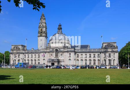 Cardiff City Hall, Cathays Park, Cardiff, Wales, Großbritannien Stockfoto