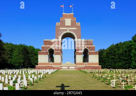 Das Thiepval Memorial für die Vermissten der Somme für die vermissten Soldaten, die in den Schlachten der Somme zwischen 1915-1918 in Thiepval, Frankreich, starben Stockfoto
