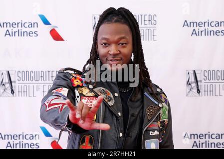 New York, Usa. 15. Juni 2023. Kizzo trifft am Donnerstag, den 15. Juni 2023 in New York City auf dem roten Teppich bei der 2023 Songwriters Hall of Fame Induction and Awards Gala im New York Marriott Marquis ein. Foto: John Angelillo/UPI Credit: UPI/Alamy Live News Stockfoto