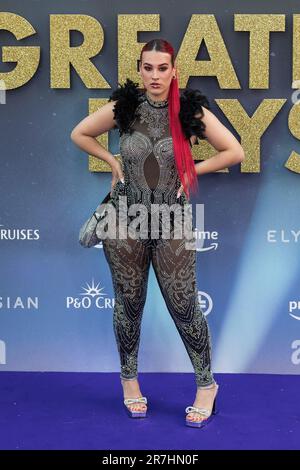 LONDON, VEREINIGTES KÖNIGREICH - 15. JUNI 2023: Megan Bolton besucht die Weltpremiere von „Greatest Days“, die filmreife Adaption von Take That's Hit Musical „The Band“ am Odeon Leicester Square in London, Großbritannien, am 15. Juni 2023. (Foto: Wiktor Szymanowicz/NurPhoto) Stockfoto