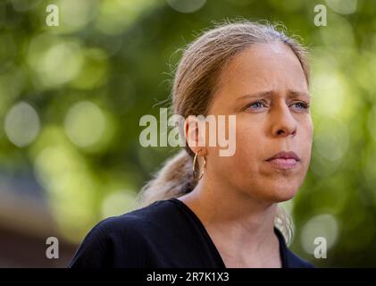 Den Haag, Niederlande. 16. Juni 2023. Carola Schouten, Ministerin für Armutspolitik, Mitbestimmung und Renten, im Vorfeld der wöchentlichen Tagung des Ministerrats im Binnenhof. ANP SEM VAN DER WAL/Alamy Live News niederlande out - belgien out Stockfoto