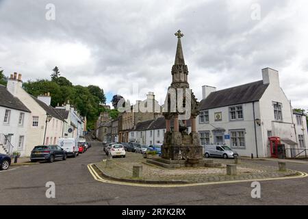 Blick auf den Atholl Memorial Fountain in Dunkeld in Perthshire, Schottland Stockfoto