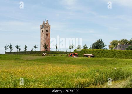 Begraafplaats in Warkumerwaard; Friedhof an Warkumerwaard Stockfoto