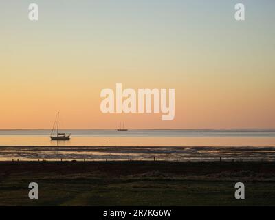 Uitzicht op Zee vanuit De Duinen; Blick auf Meer und Dünen Stockfoto