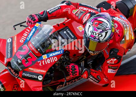 Sachsenring, Hohenstein-Ernstthal, Sachsen, Deutschland. 16. Juni 2023. 2023 Deutsche MotoGP, Freier Trainingstag; Nummer 23 Ducati Lenovo Teamreiterin Enea Bastianini während der Übung 1 Gutschrift: Action Plus Sports/Alamy Live News Stockfoto