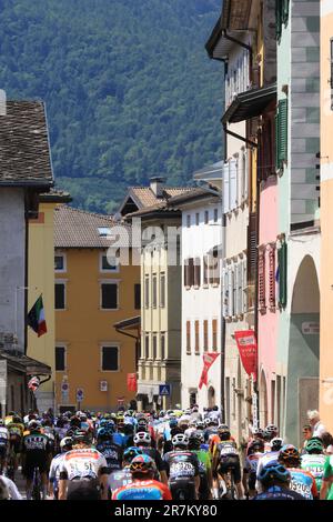 Pergine Valsugana, Italien. 16. Juni 2023. 2023 Giro Next Gen - UCI U-23 European Tour Road Cycling 2023; The Peloton Credit: Action Plus Sports/Alamy Live News Stockfoto