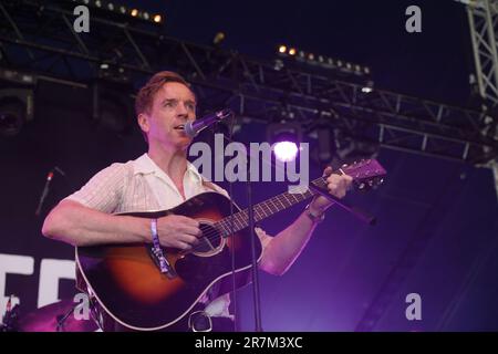 Black Deer Festival, Kent, Großbritannien - 16. Juni 2023. Damian Lewis spielt einen Song aus seinem Album Mission Creep, das heute veröffentlicht wurde. Kredit: Jill O'Donnell/Alamy Live News Stockfoto