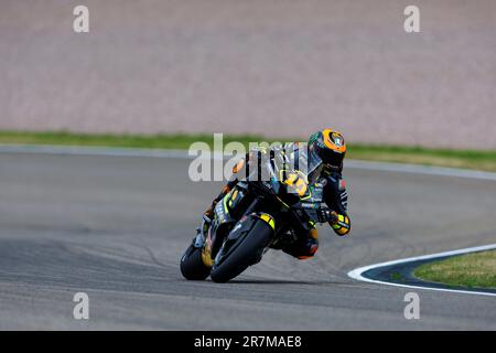 Sachsenring, Hohenstein-Ernstthal, Sachsen, Deutschland. 16. Juni 2023. 2023 Deutscher MotoGP, Freier Trainingstag; Nummer 10 Mooney VR46 Rennfahrer Luca Marini während der Übung 2 beim deutschen MotoGP Credit: Action Plus Sports/Alamy Live News Stockfoto