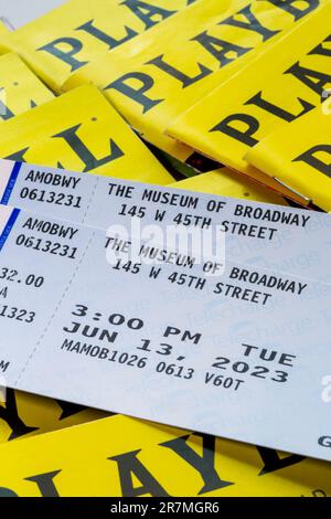 Noch lebenslange Eintrittskarten für das Museum of Broadway auf A-Bed Playbill, 2023, New York City, USA Stockfoto