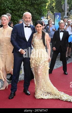 München, Deutschland. 16. Juni 2023. Schauspieler Heiner Lauterbach und seine Frau Viktoria Lauterbach nehmen an der Verleihung der Bayerischen Filmpreise im Prinzregententheater Teil. Kredit: Felix Hörhager/dpa/Alamy Live News Stockfoto