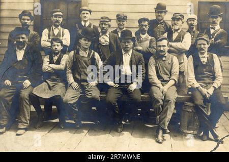 Arbeiter um 1900, Arbeiter um die Jahrhundertwende, Stockfoto