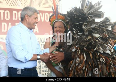 Salvador, Brasilien. 16. Juni 2023. 5. Auflage des Terra Livre Bahia-Camps, in Anwesenheit von Gouverneur Jerônimo Rodrigues, heute Freitag Nachmittag (16), im Außenbereich der Legislativversammlung von Bahia (Alba) in Salvador (BA). Kredit: Mauro Akin Nassor/FotoArena/Alamy Live News Stockfoto