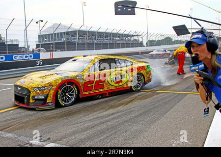 Madison, IL, USA - 4. Juni 2023: World Wide Technology Raceway, NASCAR, „Enjoy Illinois 300" Joey Logano Stockfoto