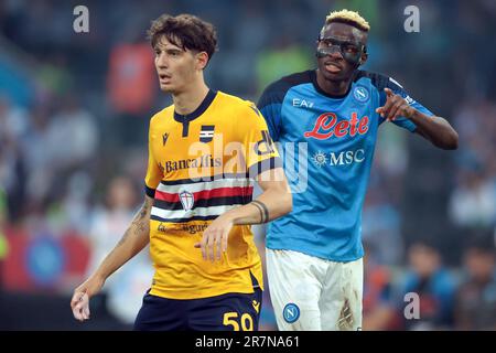 Neapel, Italien. 4. Juni 2023. Alessandro Zanoli von der UC Sampdoria und Victor Osimhen von SSC Napoli während des Spiels der Serie A in San Paolo, Neapel. Der Bildausdruck sollte lauten: Jonathan Moscrop/Sportimage Credit: Sportimage Ltd/Alamy Live News Stockfoto