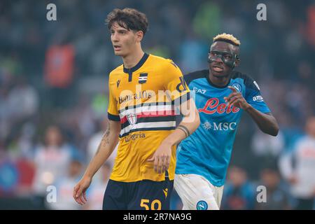 Neapel, Italien. 4. Juni 2023. Alessandro Zanoli von der UC Sampdoria und Victor Osimhen von SSC Napoli während des Spiels der Serie A in San Paolo, Neapel. Der Bildausdruck sollte lauten: Jonathan Moscrop/Sportimage Credit: Sportimage Ltd/Alamy Live News Stockfoto