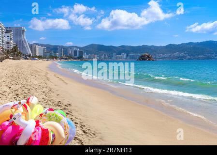 Mexiko, Acapulco Resort Strände und malerische Ozeanausblicke in der Nähe der Zona Dorada Golden Beach Zone. Stockfoto