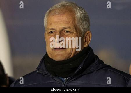 Curitiba, Brasilien. 16. Juni 2023. PR - CURITIBA - 06/16/2023 - PARANAENSE B 2023, PARANA CLUBE X ARAUCARIA - Fahel Junior Coach von Parana Clube während eines Spiels gegen Araucaria im Durival de Britto Stadion für die Paranaense B 2023 Meisterschaft. Foto: Robson Mafra/AGIF/Sipa USA Kredit: SIPA USA/Alamy Live News Kredit: SIPA USA/Alamy Live News Stockfoto