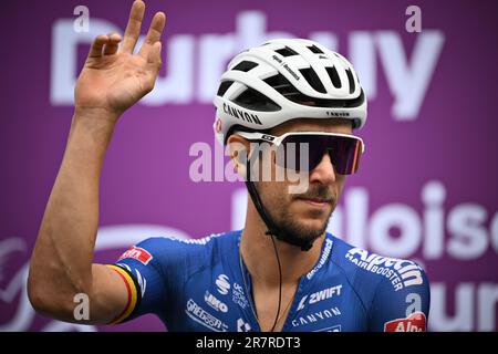 Durbuy, Belgien. 17. Juni 2023. Belgische Dries De Bondt von Alpecin-Deceuninck, abgebildet zu Beginn der 4. Etappe des Radrennens Baloise Belgium Tour, von und nach Durbuy (172, 6 km) am Samstag, den 17. Juni 2023. BELGA FOTO DAVID STOCKMAN Kredit: Belga News Agency/Alamy Live News Stockfoto