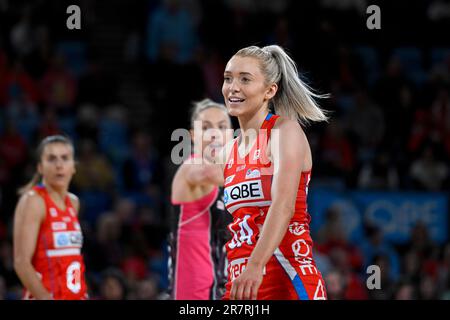 17. Juni 2023; Ken Rosewall Arena, Sydney, NSW, Australien: Suncorp Super Netball , New South Wales Swifts versus Adelaide Thunderbirds; Helen Housby von den NSW Swifts während des Spiels Stockfoto