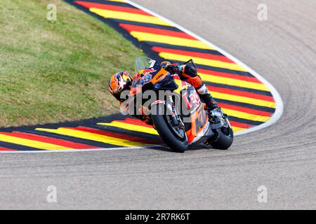 Sachsenring, Hohenstein-Ernstthal, Sachsen, Deutschland. 17. Juni 2023. 2023 German MotoGP, Qualifying Day; Nummer 43 Red Bull KTM Factory Racing Rider Jack Miller während der Qualifizierung für die German MotoGP Credit: Action Plus Sports/Alamy Live News Stockfoto