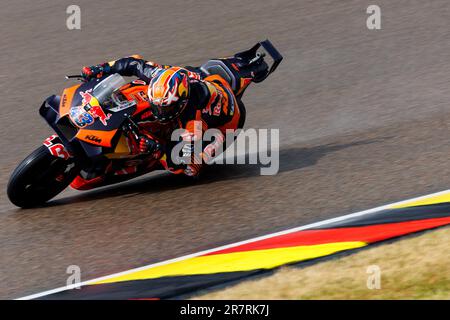 Sachsenring, Hohenstein-Ernstthal, Sachsen, Deutschland. 17. Juni 2023. 2023 German MotoGP, Qualifying Day; Nummer 43 Red Bull KTM Factory Racing Rider Jack Miller während der Qualifizierung für die German MotoGP Credit: Action Plus Sports/Alamy Live News Stockfoto