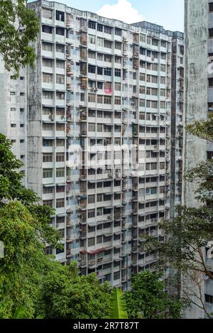 Riesiger Apartmentkomplex im Paya Terubong, einem Vorort von George Town auf der Insel Penang. Der Komplex besteht aus 2115 Einheiten, die in 9 Blocks untergebracht sind Stockfoto