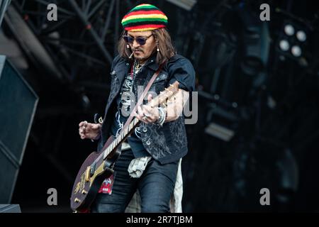 LANDGRAAF - die amerikanische Rockband Hollywood Vampires mit Gitarrist und Schauspieler Johnny Depp tritt am zweiten Tag der 52. Ausgabe von Pinkpop auf. ANP PAUL VAN BERGEN niederlande raus - belgien raus Stockfoto