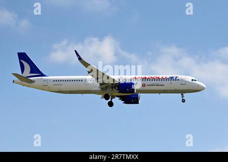 Flugzeug Anadolu Jet, Airbus A321neo, TC-LUE Stockfoto