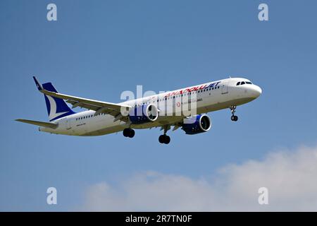 Flugzeug Anadolu Jet, Airbus A321neo, TC-LUE Stockfoto