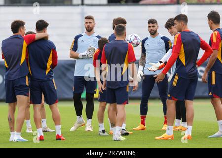 Rotterdam, Niederlande. 17. Juni 2023. Training der spanischen Fußballnationalmannschaft auf dem Feld der Fussballakademie Feyenoord in Rotterdam, Niederlande am 17. Juni 2023. Foto: Luka Stanzl/PIXSELL Kredit: Pixsell/Alamy Live News Stockfoto