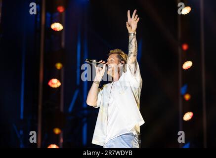 Tyler Hubbard tritt am 1. Tag des CMA Fests im Nissan Stadium am Donnerstag, den 8. Juni 2023 in Nashville, Tennessee auf. Foto: Amiee Stubbs/ImageSPA Stockfoto