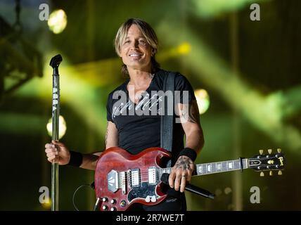 Keith Urban tritt am 2. Tag des CMA Fests im Nissan Stadium am Donnerstag, den 9. Juni 2023, in Nashville, Tennessee auf. (Foto: Amiee Stubbs/images Stockfoto