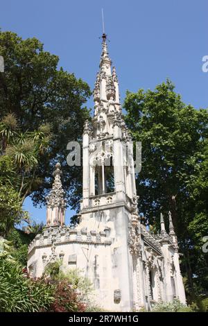 Die Kapelle auf dem Gelände von Quinta da Regaleira, Sintra, Portugal Stockfoto