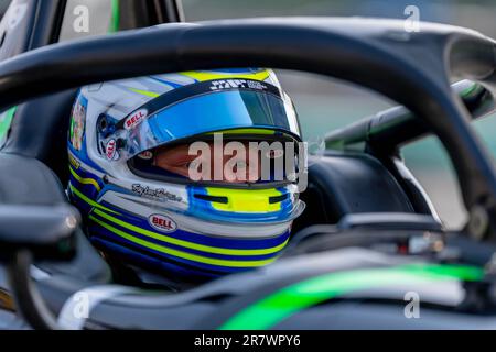 Elkhart Lake, WI, USA. 17. Juni 2023. INDYCAR NXT von Firestone Series Fahrer, RASMUS LINDH (76) (R) aus Göteborg, Schweden, qualifiziert sich für den Sonsio Grand Prix auf der Road America in Elkhart Lake, WI, USA. (Kreditbild: © Walter G. Arce Sr./ZUMA Press Wire) NUR REDAKTIONELLE VERWENDUNG! Nicht für den kommerziellen GEBRAUCH! Stockfoto