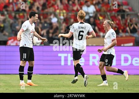 Brüssel, Belgien. 17. Juni 2023. BRÜSSEL, BELGIEN – JUNI 17: Michael Gregoritsch, Nicolas Seiwald und Xaver Schlager von Österreich feiern das erste Tor während des Spiels der UEFA European Qualifiers 2024 zwischen Belgien und Österreich am 17. Juni 2023 im King-Baudouin-Stadion in Brüssel, Belgien. Foto: Sebastian Frej Credit: Sebo47/Alamy Live News Credit: Sebo47/Alamy Live News Stockfoto