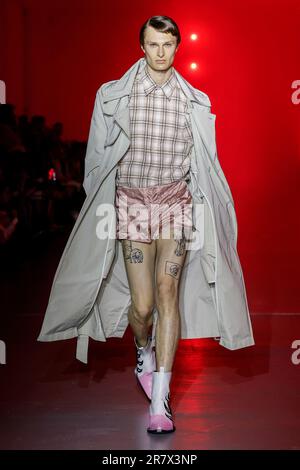 Mailand, Italien. 17. Juni 2023. JORDANLUCA Spring Summer 2024 Runway während der Mailänder Fashion Week am 2023. Juni in Mailand; Italien 17/06/2023 Guthaben: dpa/Alamy Live News Stockfoto