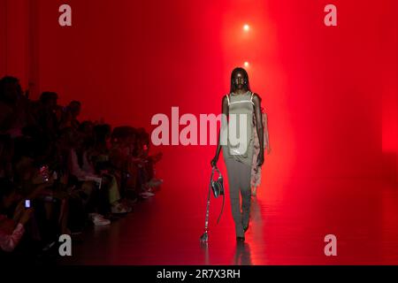 Mailand, Italien. 17. Juni 2023. JORDANLUCA Spring Summer 2024 Runway während der Mailänder Fashion Week am 2023. Juni in Mailand; Italien 17/06/2023 Guthaben: dpa/Alamy Live News Stockfoto