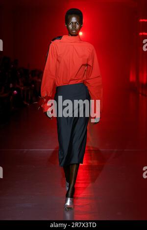 Mailand, Italien. 17. Juni 2023. JORDANLUCA Spring Summer 2024 Runway während der Mailänder Fashion Week am 2023. Juni in Mailand; Italien 17/06/2023 Guthaben: dpa/Alamy Live News Stockfoto