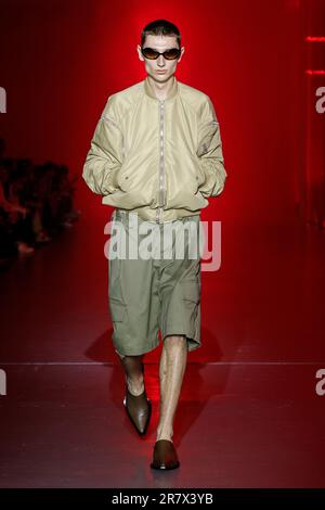 Mailand, Italien. 17. Juni 2023. JORDANLUCA Spring Summer 2024 Runway während der Mailänder Fashion Week am 2023. Juni in Mailand; Italien 17/06/2023 Guthaben: dpa/Alamy Live News Stockfoto