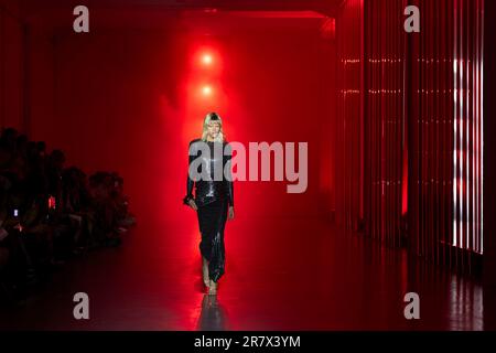 Mailand, Italien. 17. Juni 2023. JORDANLUCA Spring Summer 2024 Runway während der Mailänder Fashion Week am 2023. Juni in Mailand; Italien 17/06/2023 Guthaben: dpa/Alamy Live News Stockfoto