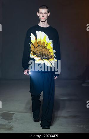 Mailand, Italien. 17. Juni 2023. MSGM Spring Summer 2024 Runway während der Mailänder Modewoche am 2023. Juni in Mailand; Italien 17/06/2023 Guthaben: dpa/Alamy Live News Stockfoto