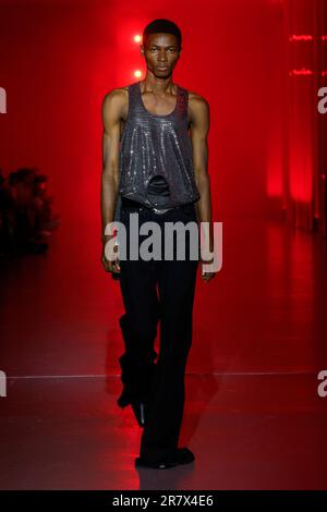 Mailand, Italien. 17. Juni 2023. JORDANLUCA Spring Summer 2024 Runway während der Mailänder Fashion Week am 2023. Juni in Mailand; Italien 17/06/2023 Guthaben: dpa/Alamy Live News Stockfoto
